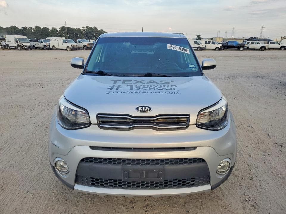 2017 KIA SOUL + 5
