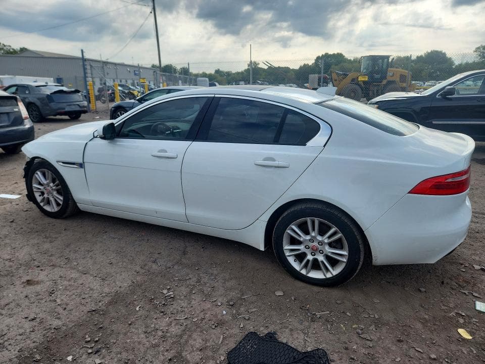 2018 JAGUAR XE PREMIUM 2