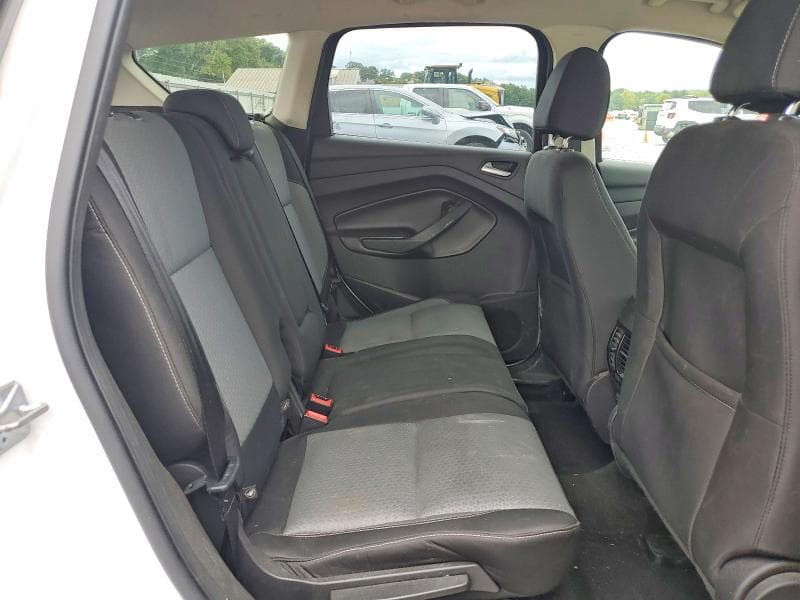 2017 FORD ESCAPE SE 11