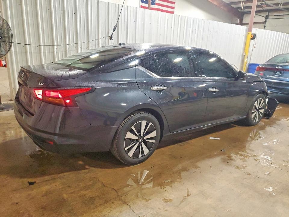 2020 NISSAN ALTIMA SV 3