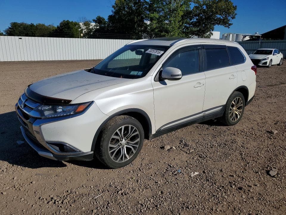 2017 MITSUBISHI OUTLANDER SE - 1