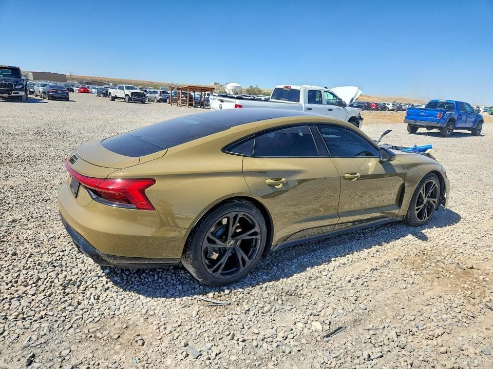 2024 AUDI E-TRON GT PREMIUM PLUS 3