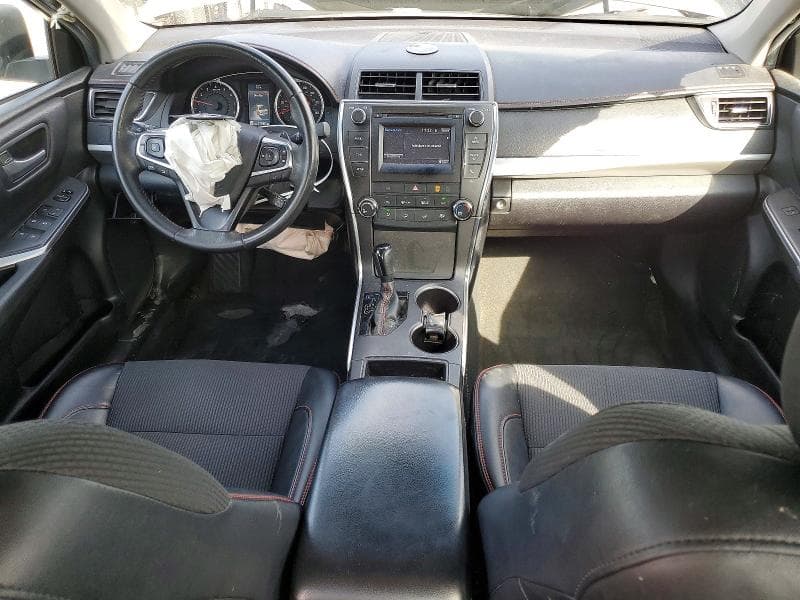 2017 TOYOTA CAMRY SE 8