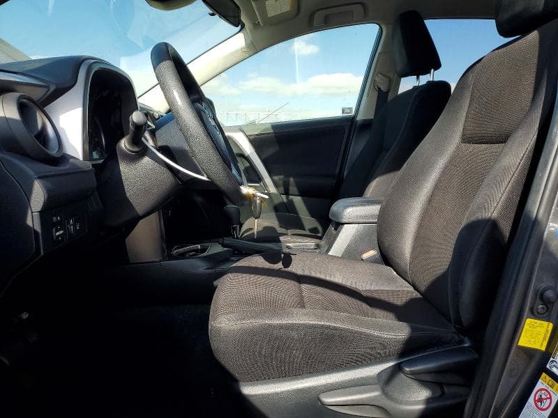 2017 TOYOTA RAV4 LE 7