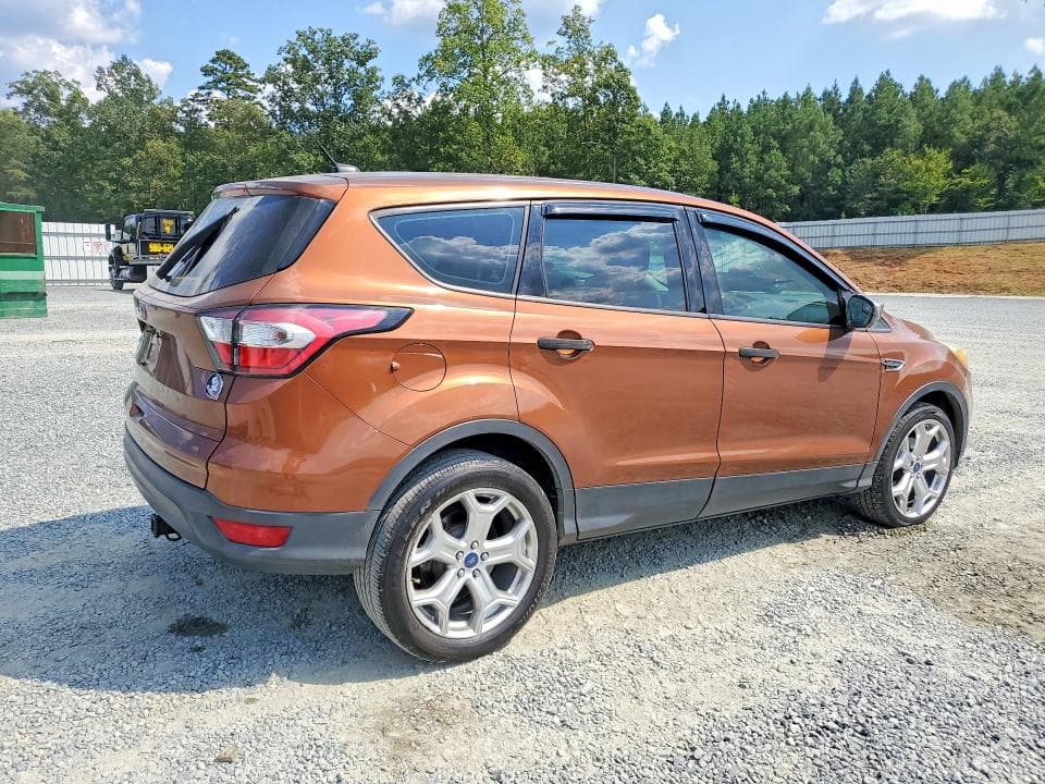 2017 FORD ESCAPE S 3