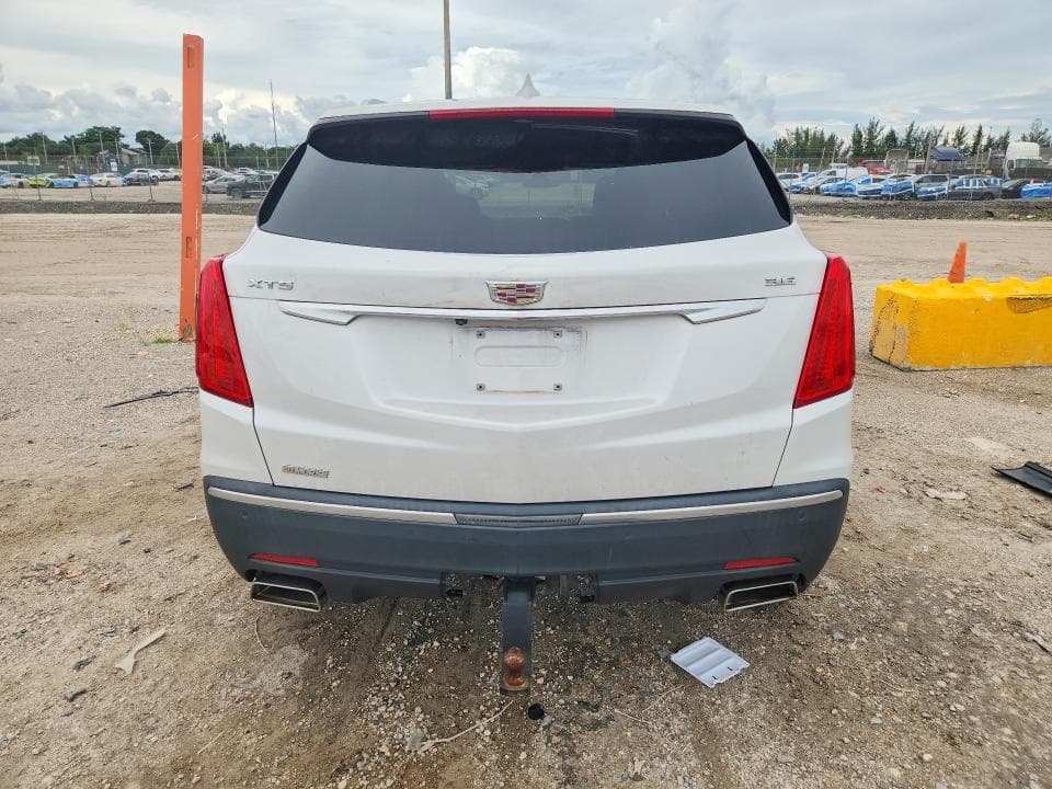 2018 CADILLAC XT5 6