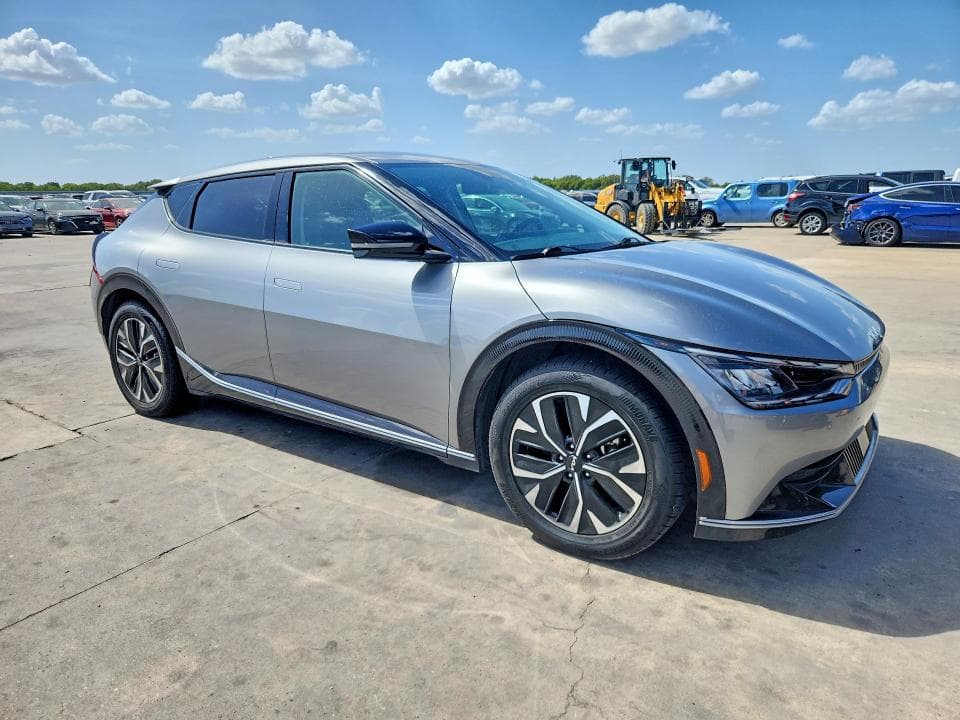 2024 KIA EV6 WIND 4