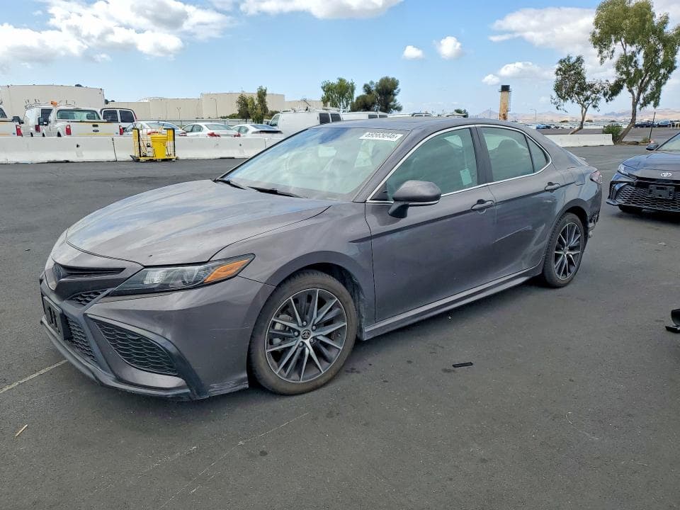 2021 TOYOTA CAMRY SE
