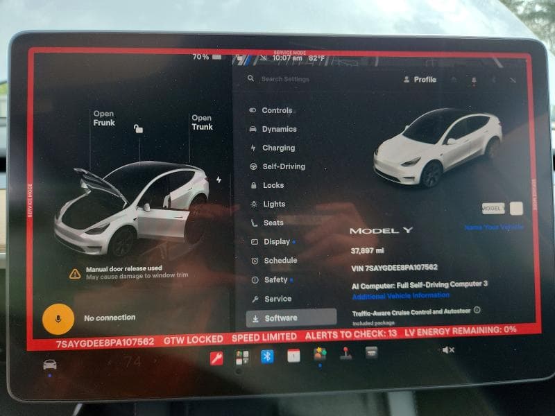 2023 TESLA MODEL Y 9