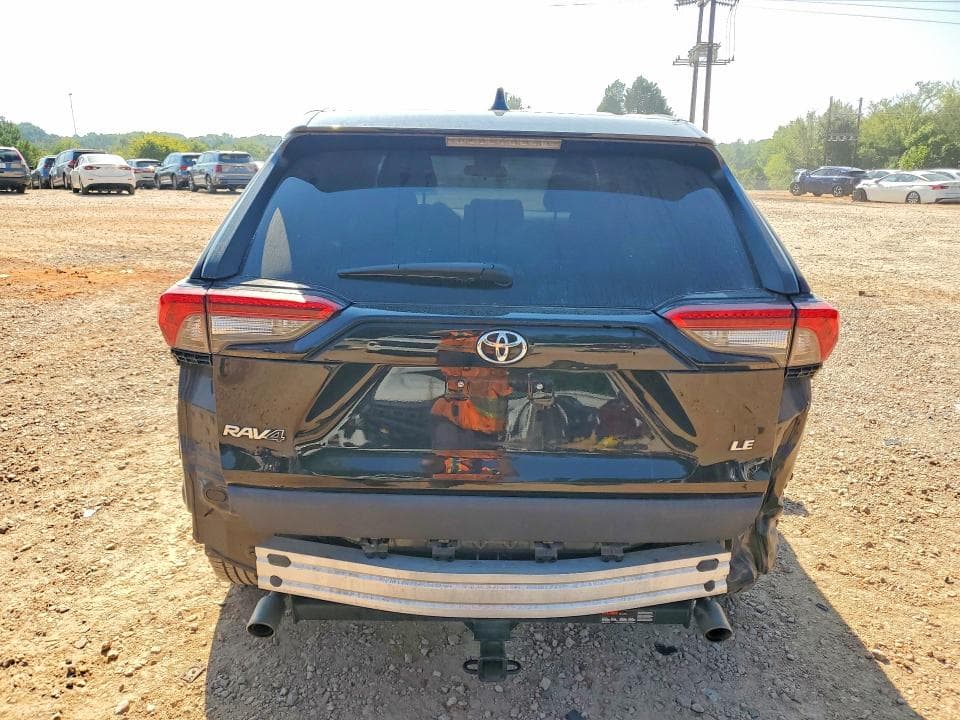 2022 TOYOTA RAV4 LE 6