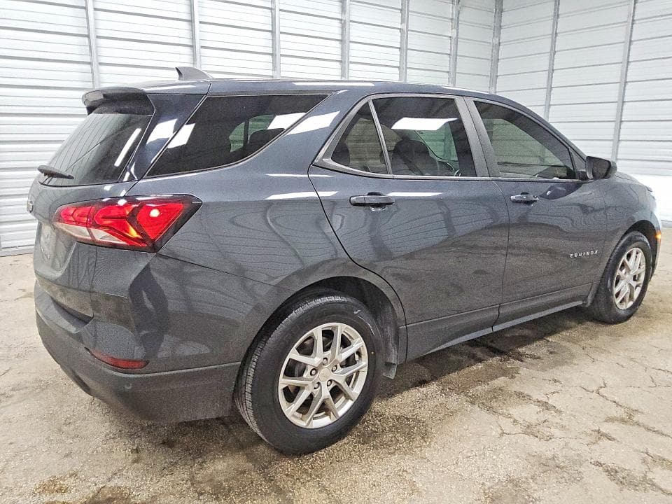 2022 CHEVROLET EQUINOX LS 3