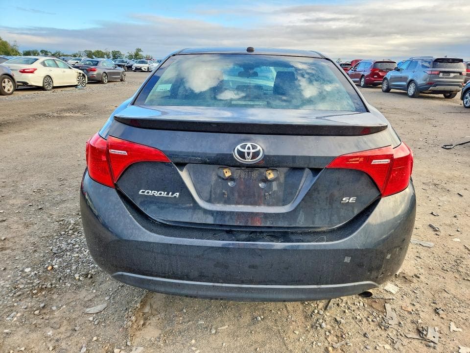 2017 TOYOTA COROLLA SE 6
