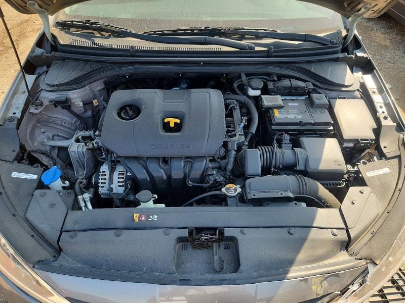2020 HYUNDAI ELANTRA SE 11