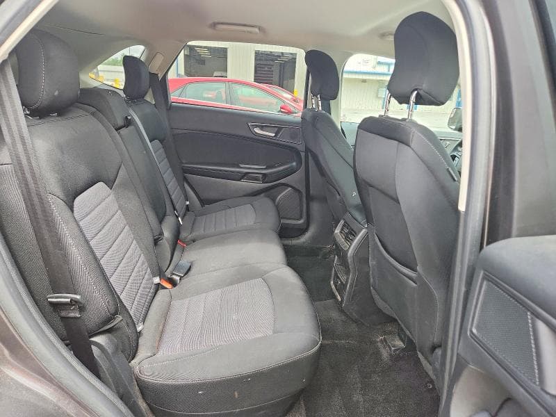 2018 FORD EDGE SE 10