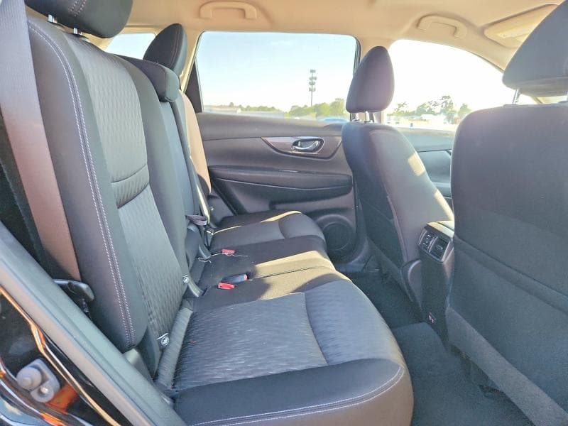 2020 NISSAN ROGUE SV 11