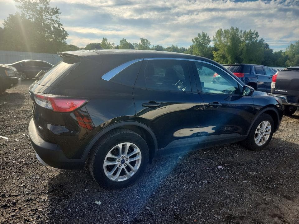 2020 FORD ESCAPE SE 3