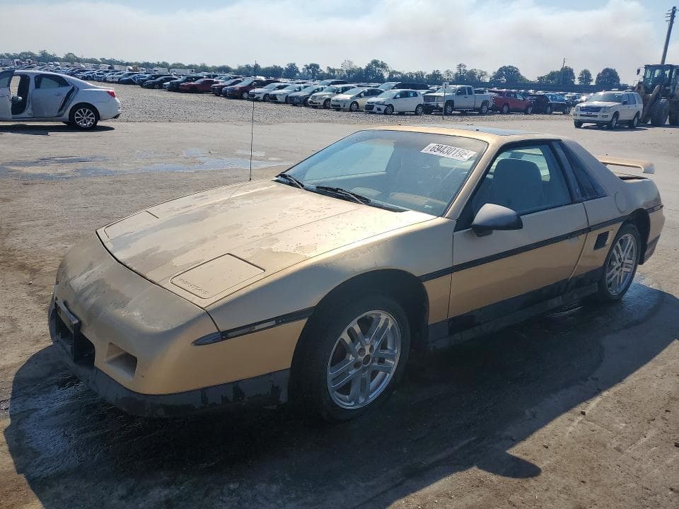 1986 PONTIAC FIERO SE