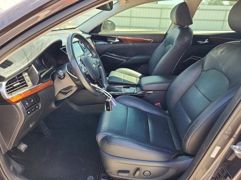 2017 KIA CADENZA PREMIUM 7