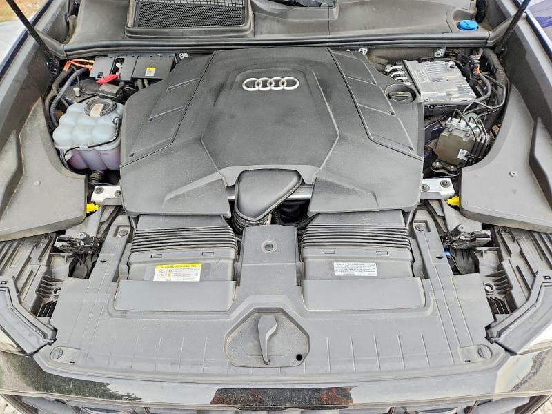 2021 AUDI Q8 PRESTIGE S-LINE 12