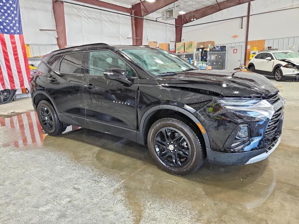 2021 CHEVROLET BLAZER 2LT 4