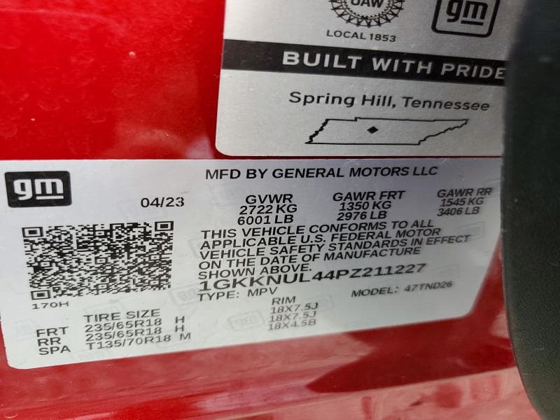 2023 GMC ACADIA SLT 14