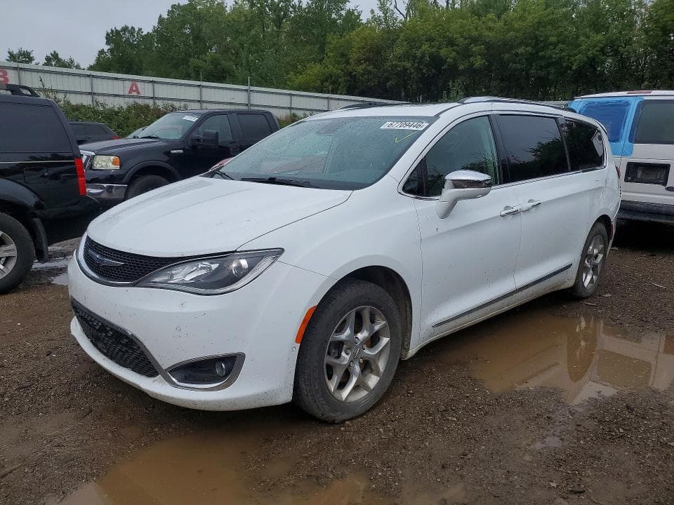 2019 CHRYSLER PACIFICA LIMITED - 1