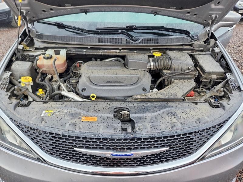 2020 CHRYSLER PACIFICA TOURING L 12