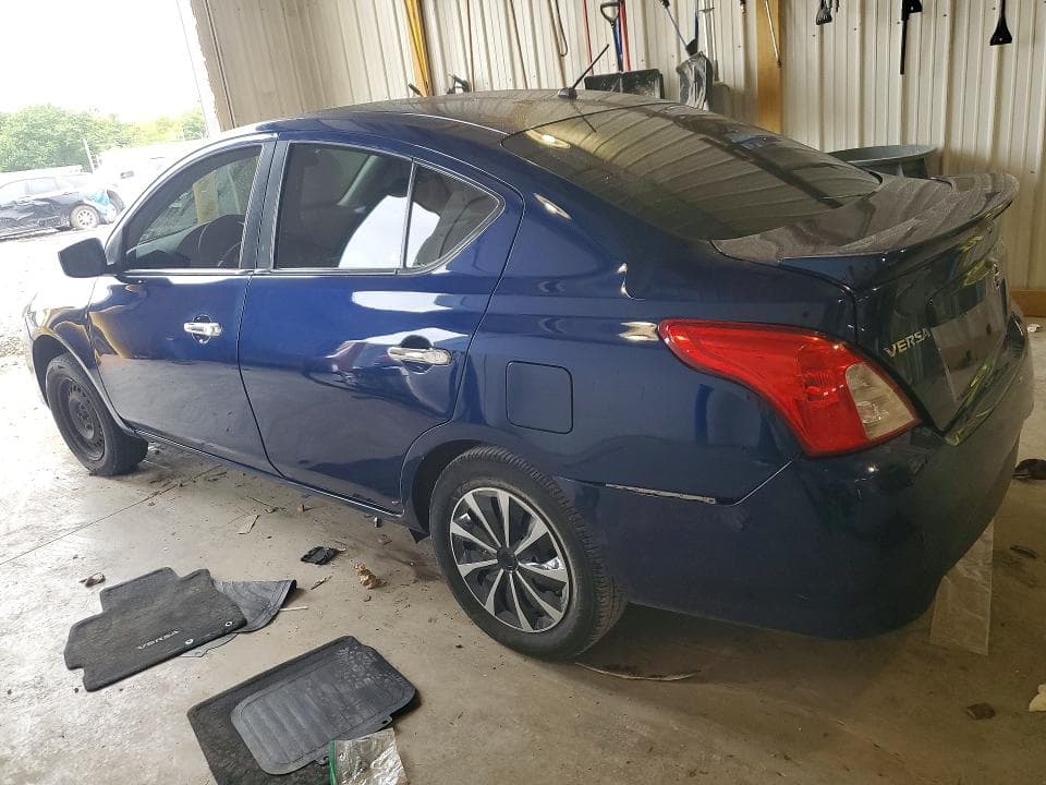 2018 NISSAN VERSA SV 2