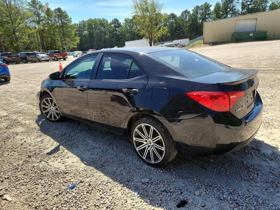 2017 TOYOTA COROLLA SE 2