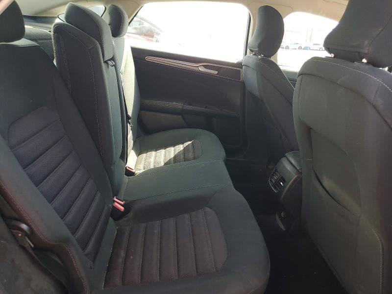 2017 FORD FUSION SE 10