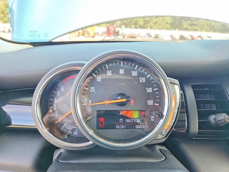 2019 MINI COOPER 9