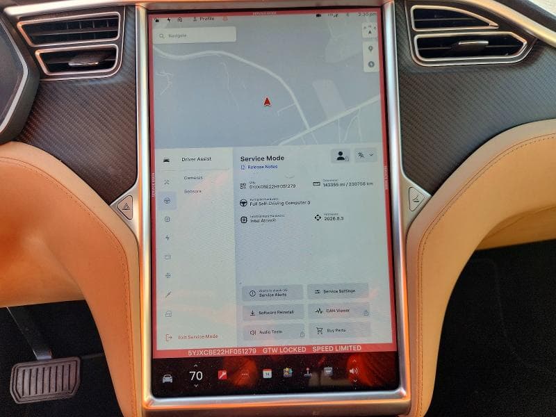 2017 TESLA MODEL X 9