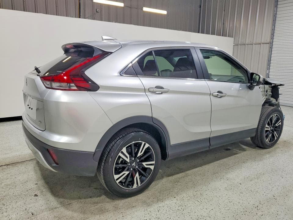 2026 MITSUBISHI ECLIPSE CROSS SE 3