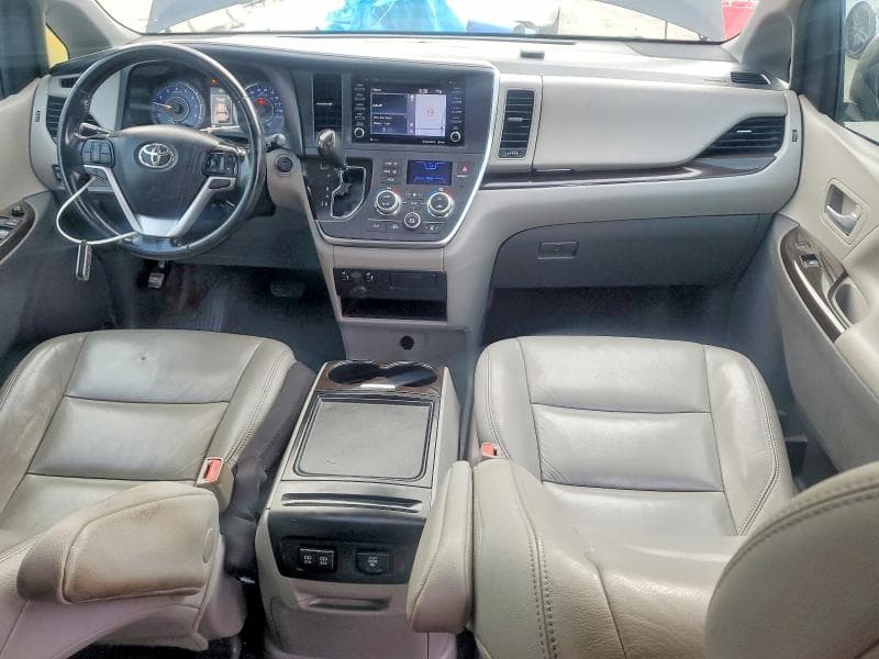 2019 TOYOTA SIENNA XLE 8-PASSENGER 8