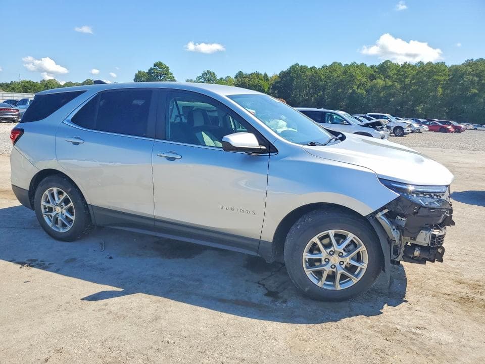 2022 CHEVROLET EQUINOX LT 4