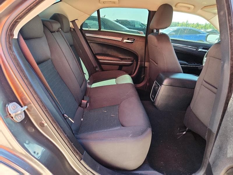 2020 CHRYSLER 300 TOURING 10