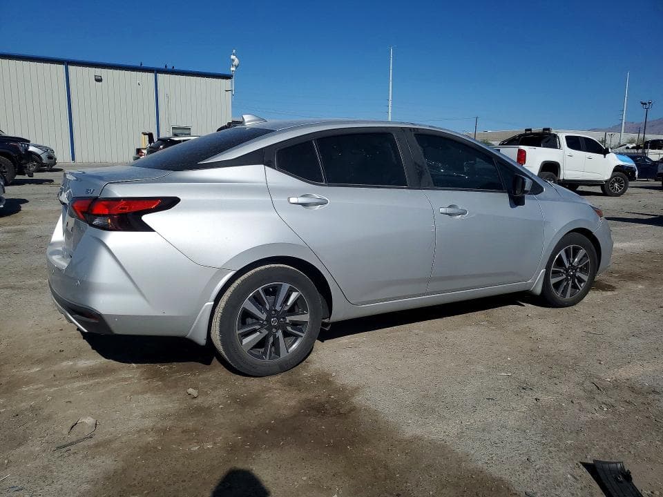 2022 NISSAN VERSA SV 3