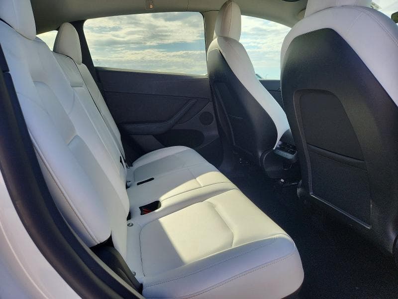 2022 TESLA MODEL Y 10