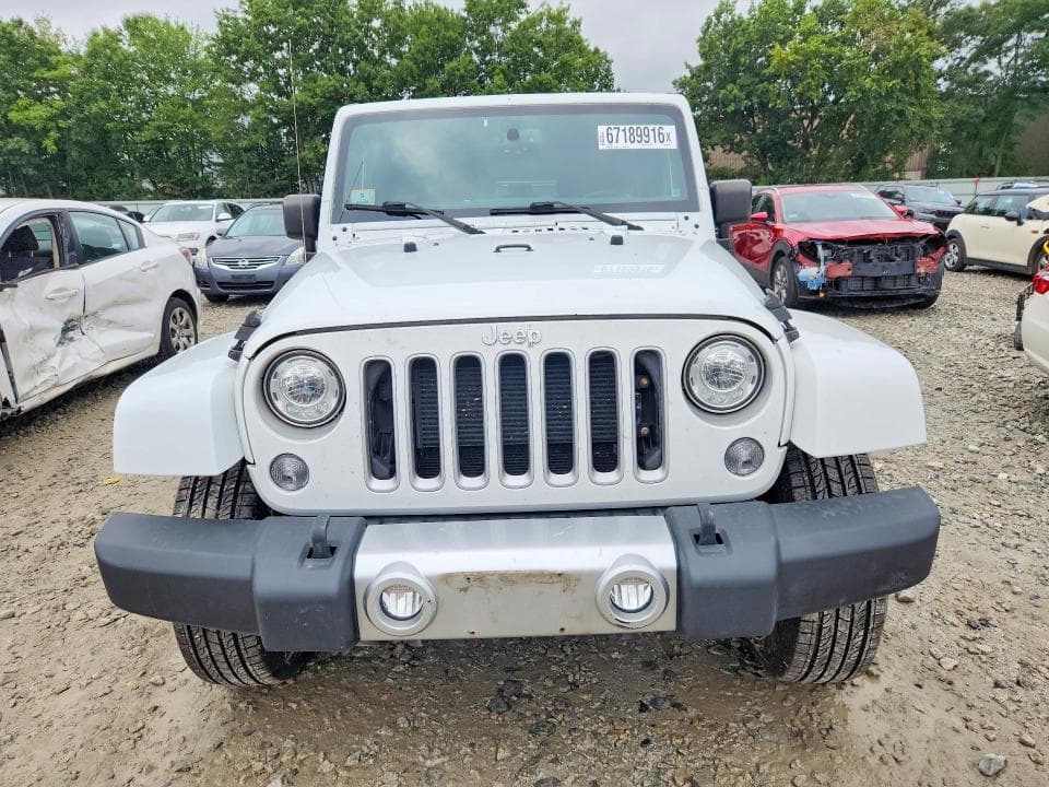 2018 JEEP WRANGLER UNLIMITED SAHARA 5