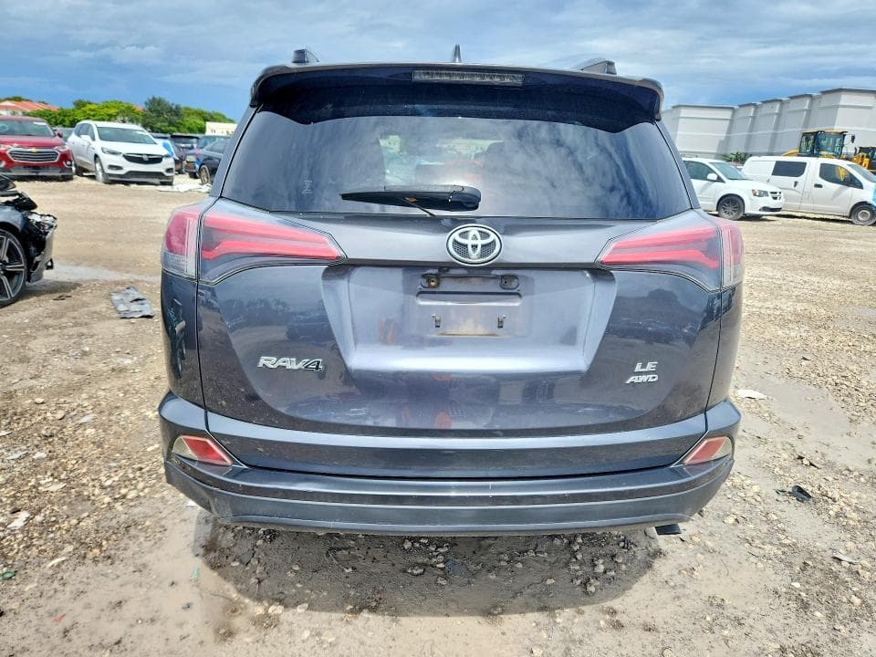 2018 TOYOTA RAV4 LE 6