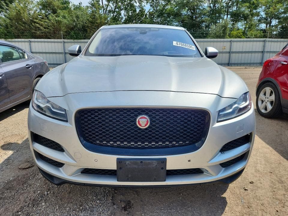 2017 JAGUAR F-PACE PRESTIGE 5