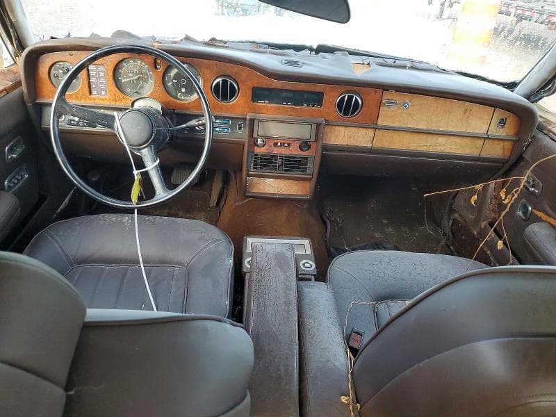 1982 ROLLS-ROYCE SILVER SPIRIT 8