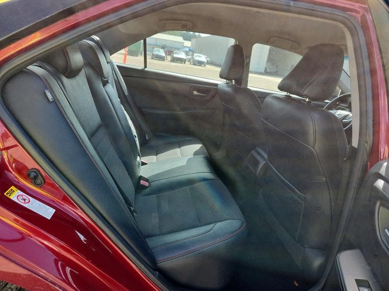 2017 TOYOTA CAMRY SE 10