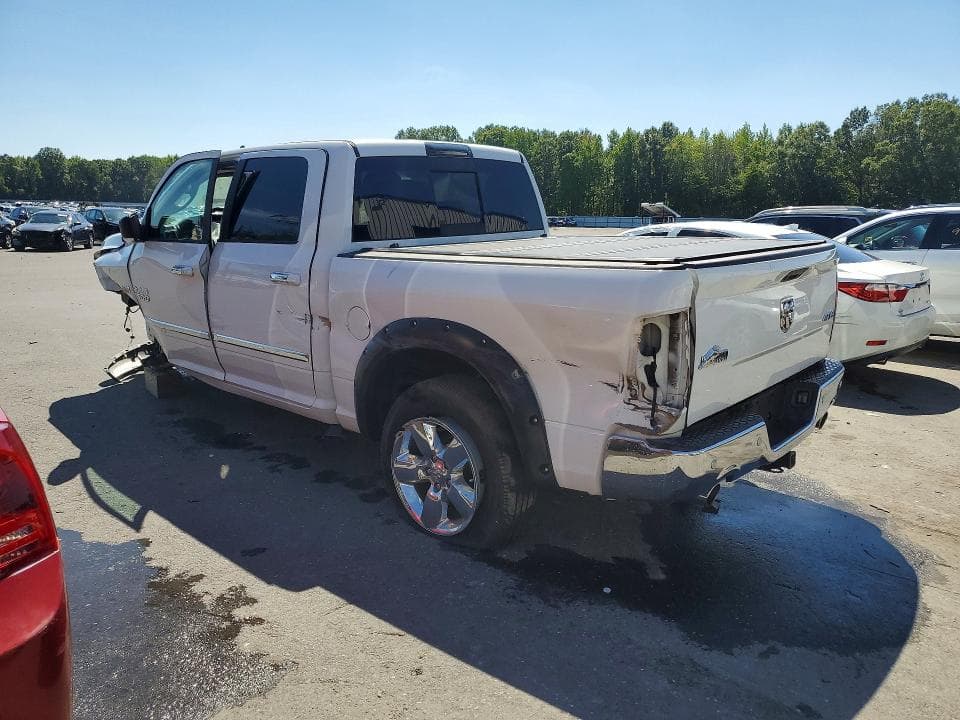 2017 RAM 1500 SLT 2