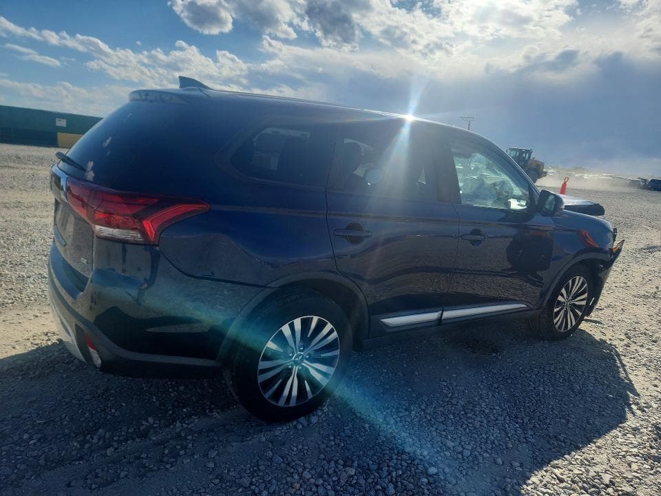 2020 MITSUBISHI OUTLANDER SE 3