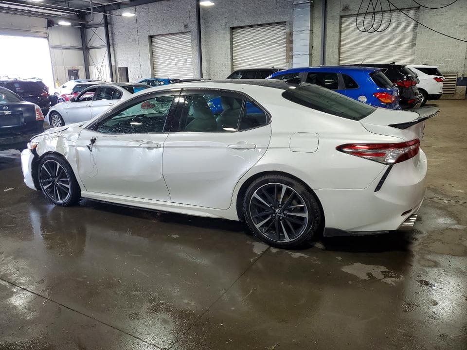 2018 TOYOTA CAMRY XSE V6 2