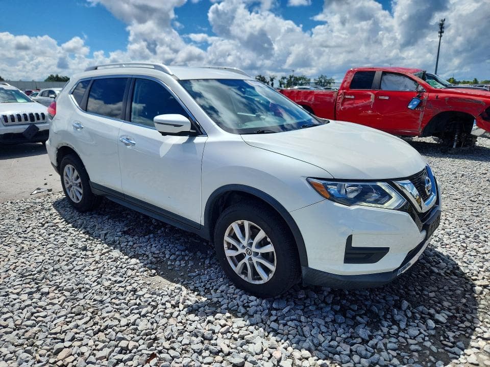 2017 NISSAN ROGUE SV 4