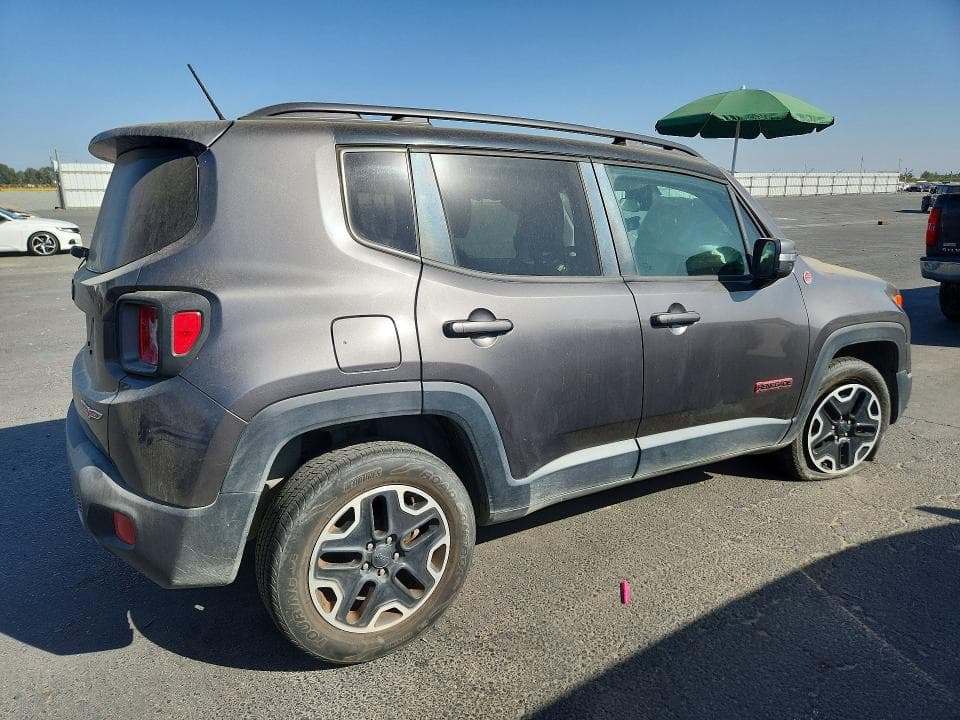 2017 JEEP RENEGADE TRAILHAWK 3