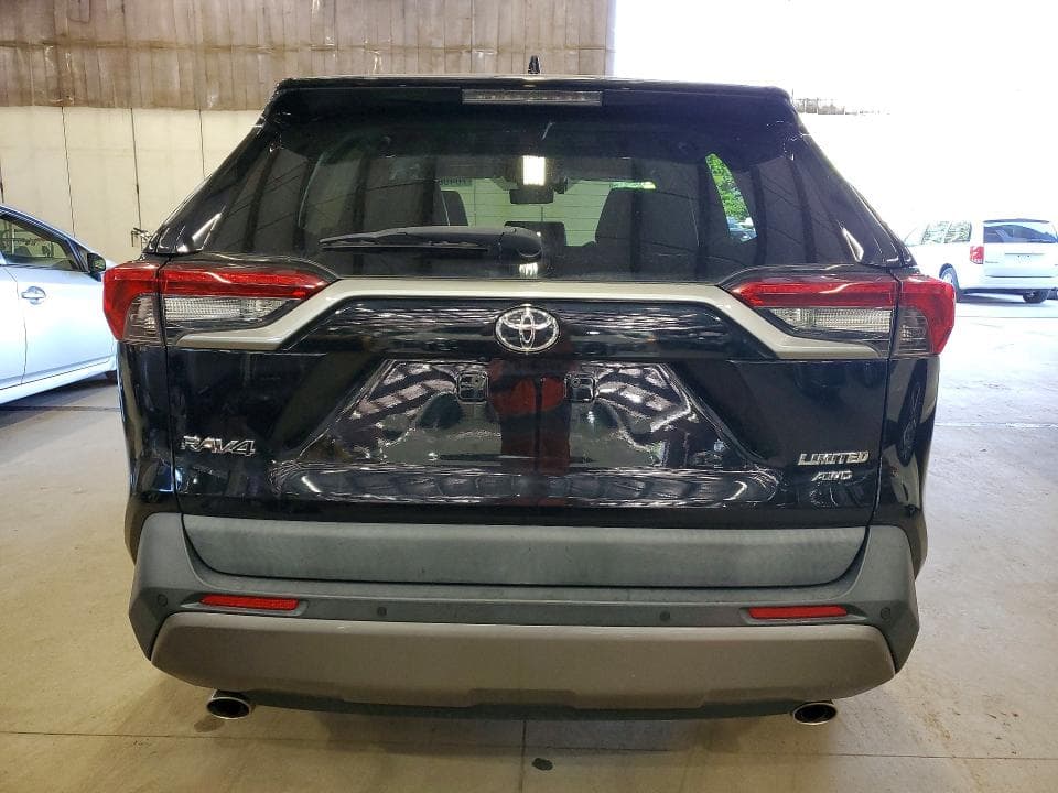 2019 TOYOTA RAV4 LIMITED 6