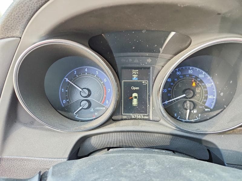 2018 TOYOTA COROLLA IM BASE 9